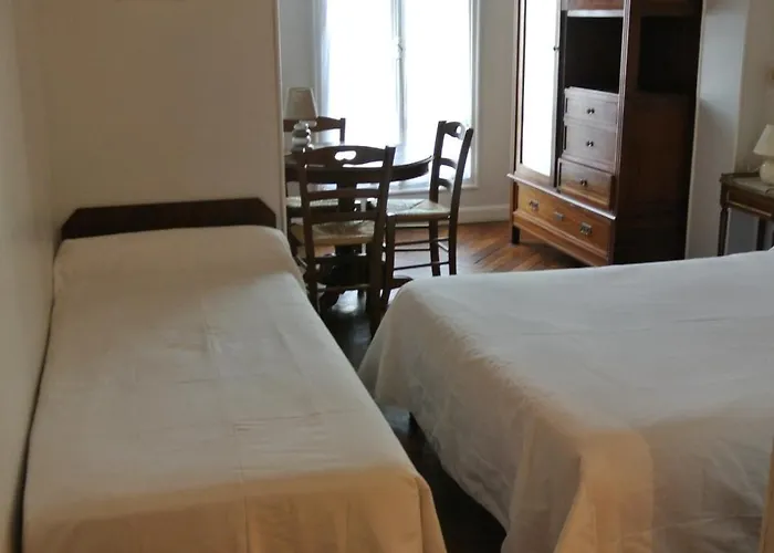 Castel Mistral Szálloda Juan-les-Pins