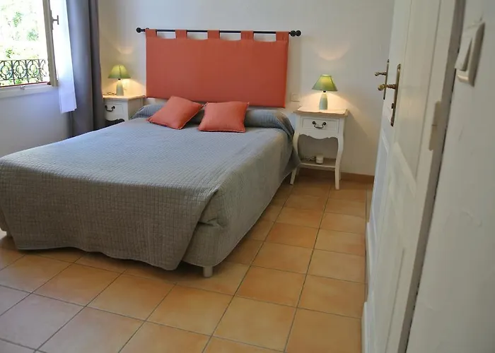 Castel Mistral Szálloda 3*