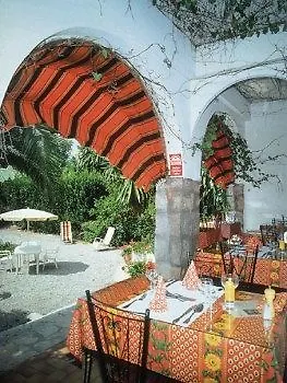 卡斯特米斯特拉尔酒店 3* 胡安莱潘